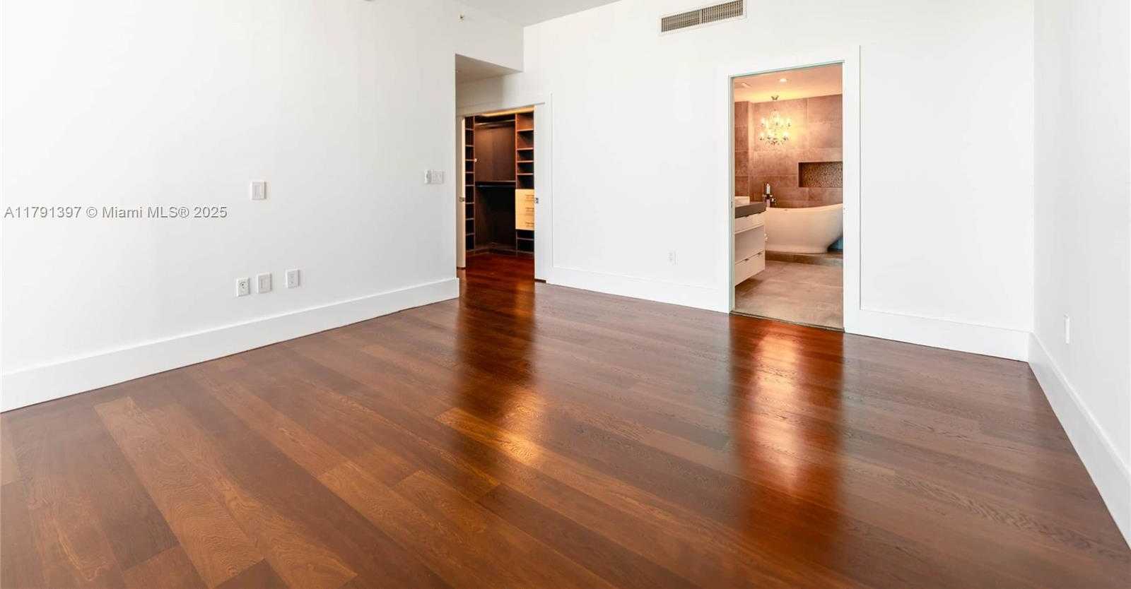 Small Image of 1900 NORTH BAYSHORE DR #4412, Miami Number 21