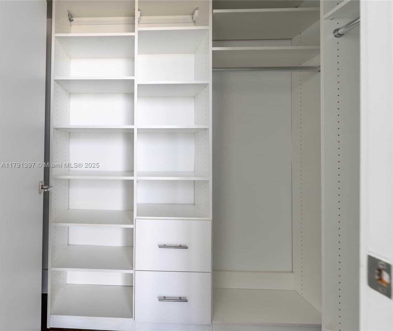Small Image of 1900 NORTH BAYSHORE DR #4412, Miami Number 32