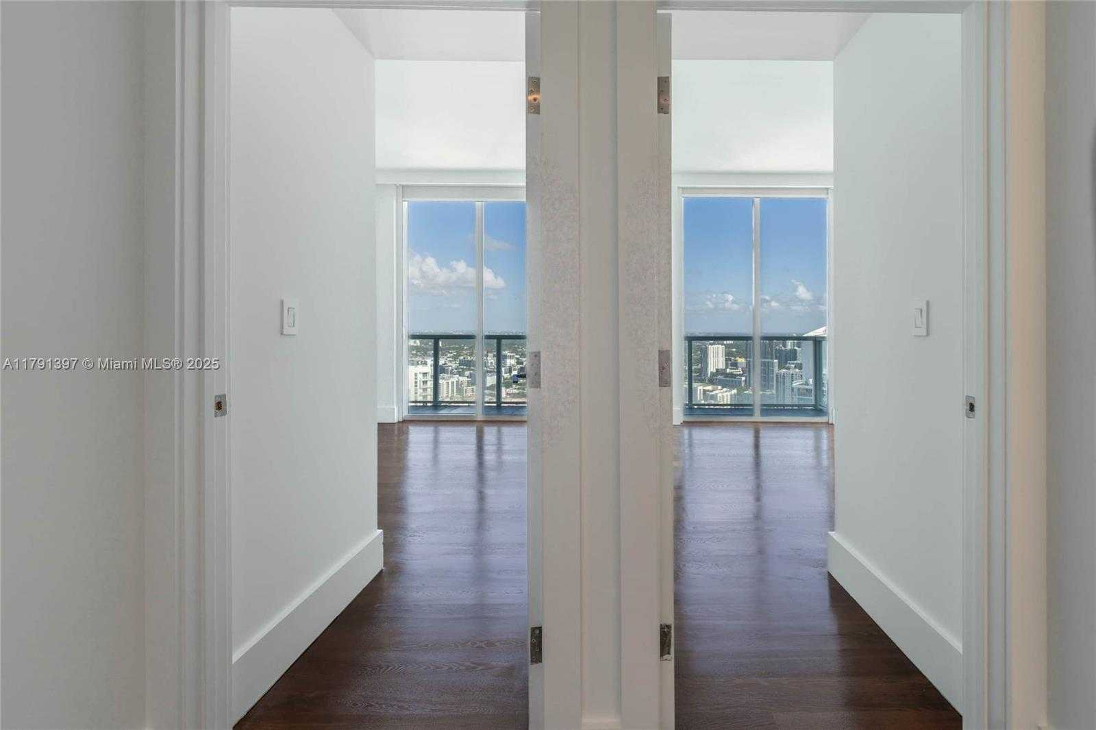 Small Image of 1900 NORTH BAYSHORE DR #4412, Miami Number 34