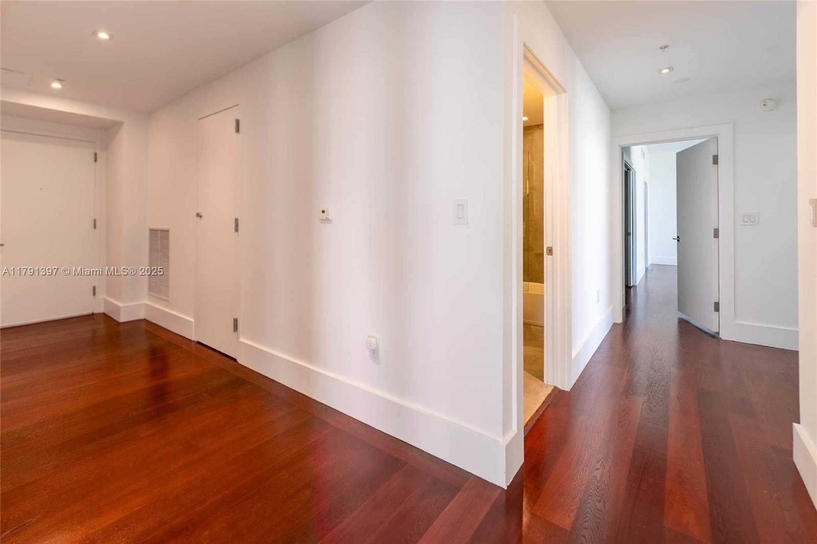 Small Image of 1900 NORTH BAYSHORE DR #4412, Miami Number 4