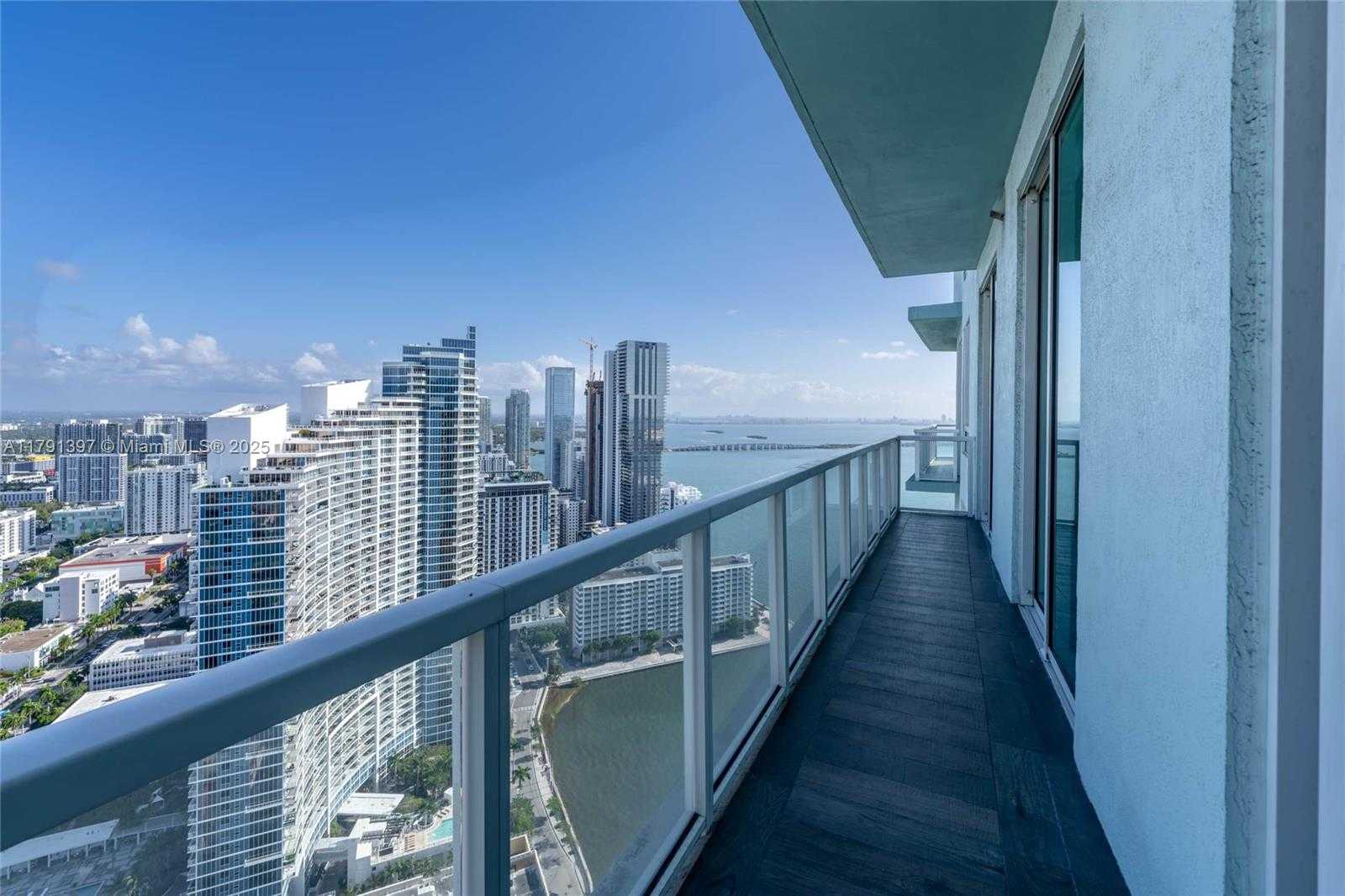Small Image of 1900 NORTH BAYSHORE DR #4412, Miami Number 55