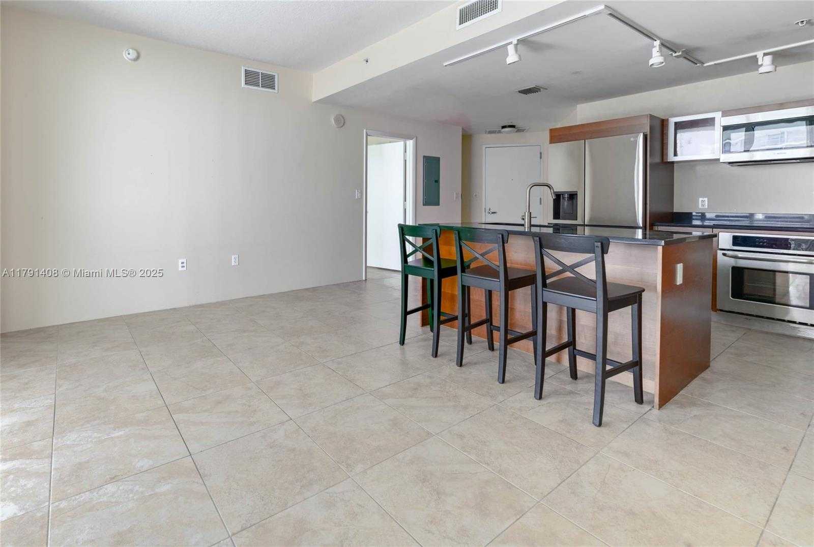 Small Image of 1900 NORTH BAYSHORE DR #4407, Miami Number 10