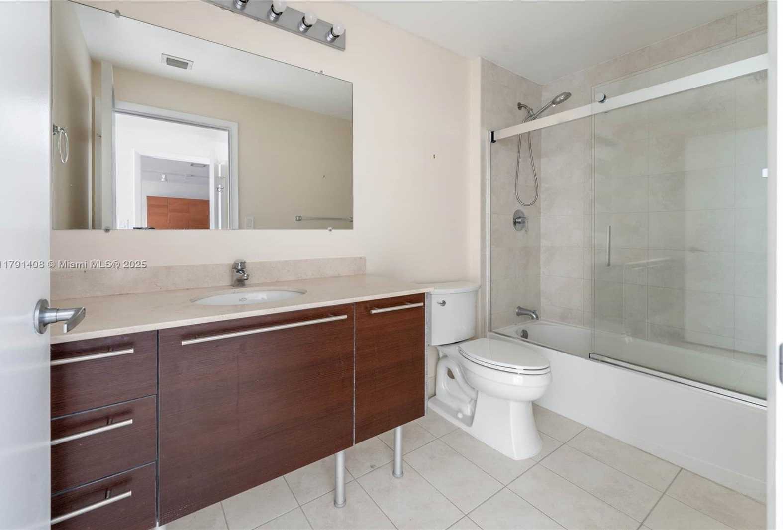 Small Image of 1900 NORTH BAYSHORE DR #4407, Miami Number 14