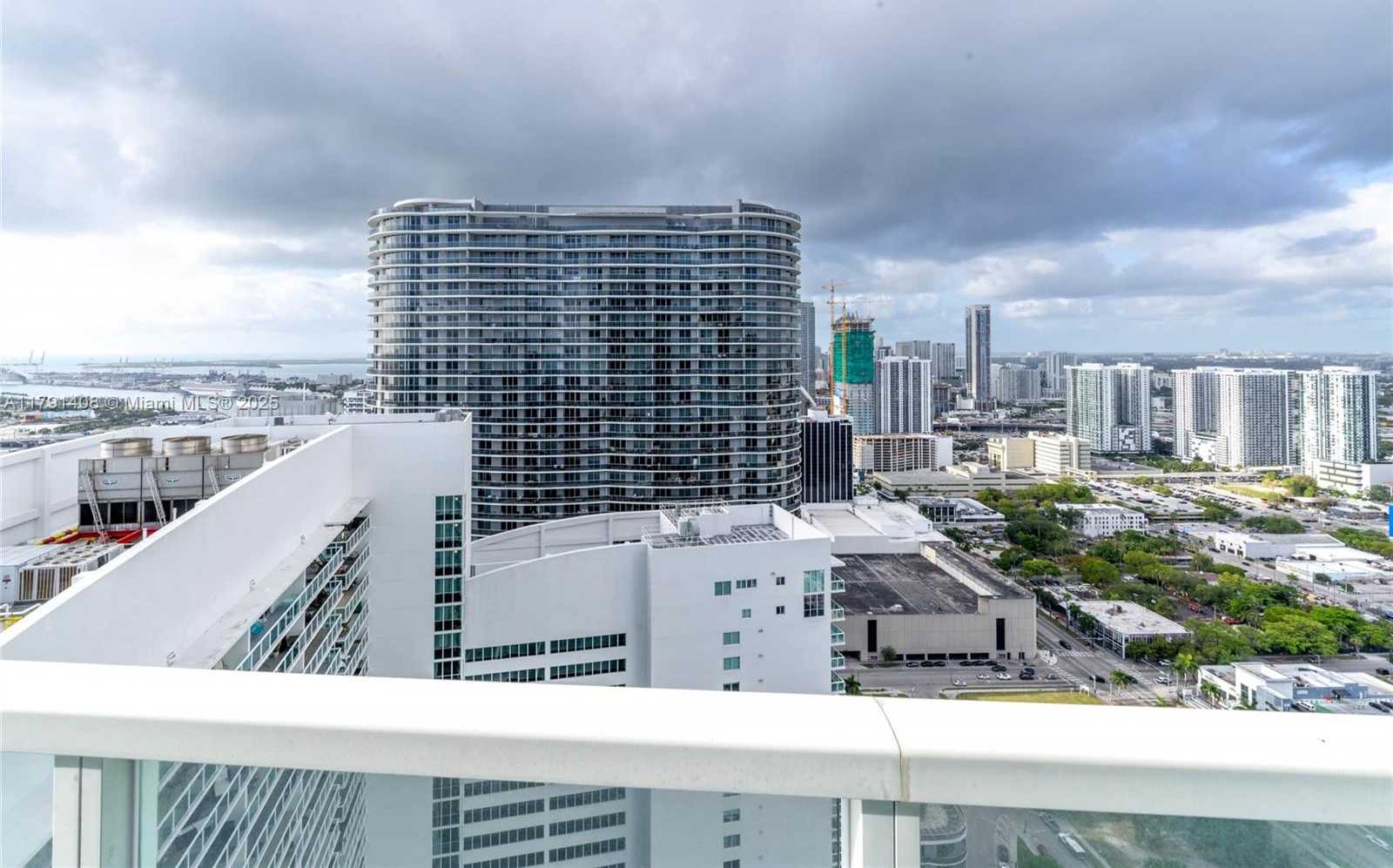 Small Image of 1900 NORTH BAYSHORE DR #4407, Miami Number 16