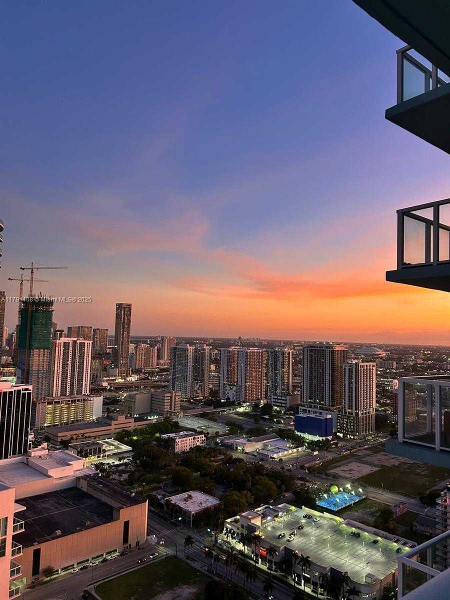 Small Image of 1900 NORTH BAYSHORE DR #4407, Miami Number 2