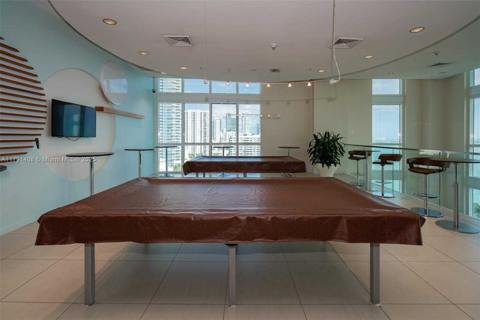 Small Image of 1900 NORTH BAYSHORE DR #4407, Miami Number 31
