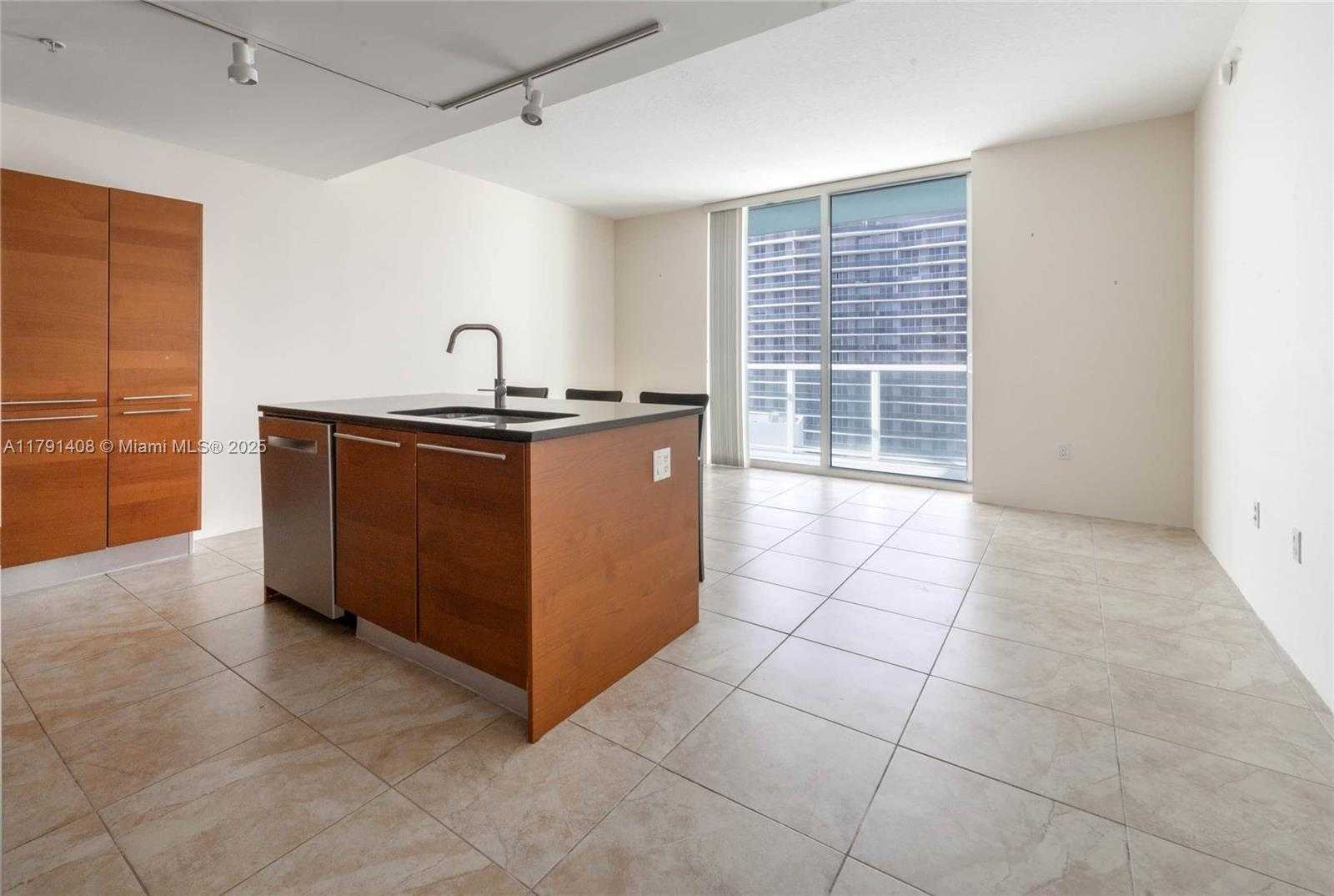 Small Image of 1900 NORTH BAYSHORE DR #4407, Miami Number 8