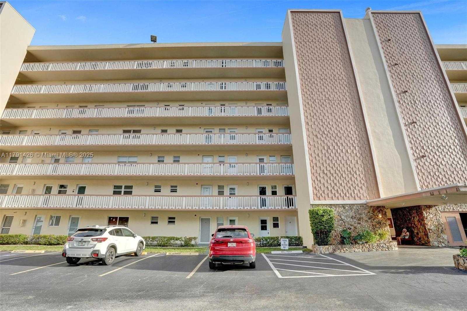 Small Image of 1001 NORTH EAST 14TH AVE #704, Hallandale Beach Number 2