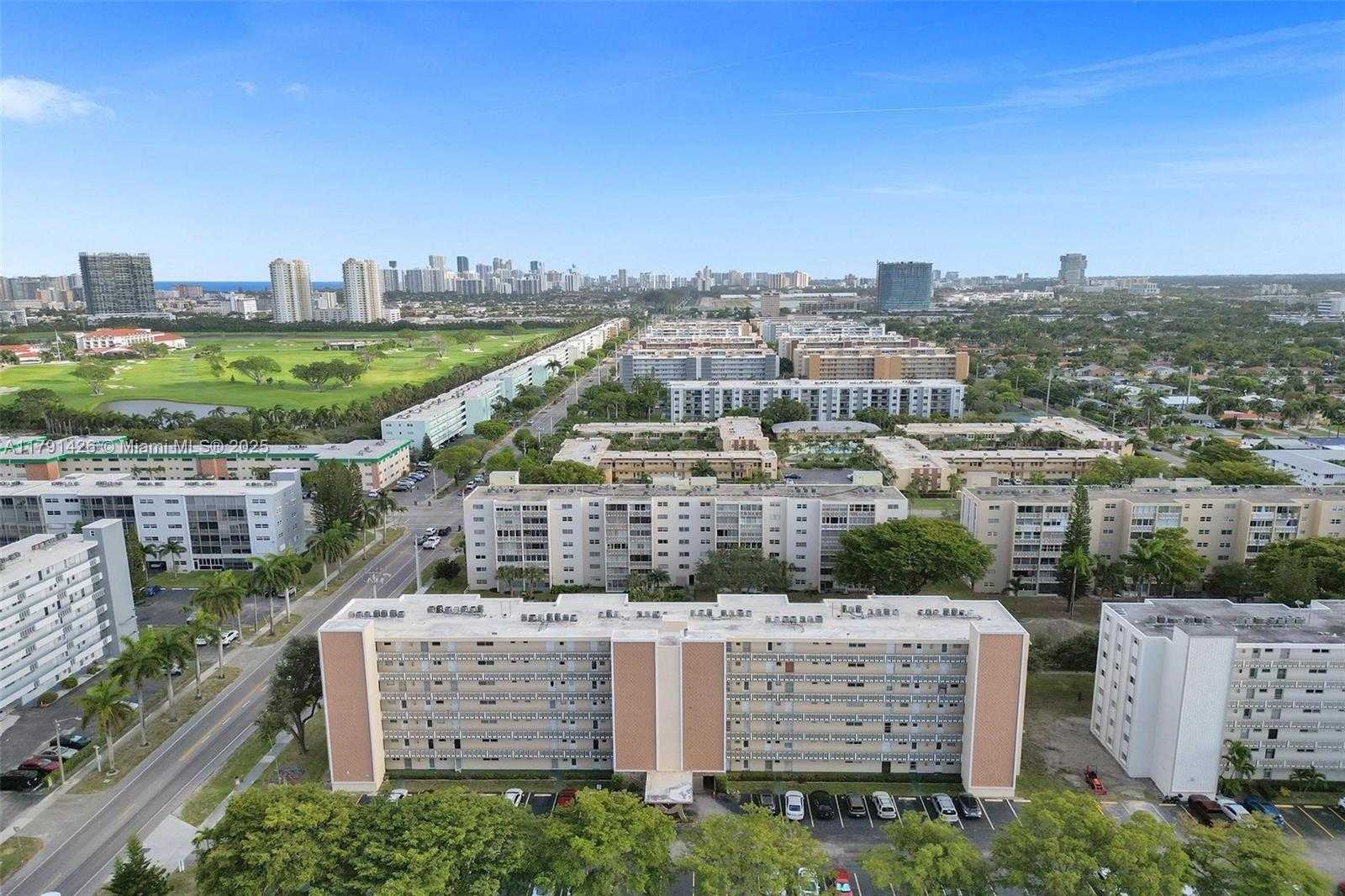 Small Image of 1001 NORTH EAST 14TH AVE #704, Hallandale Beach Number 20