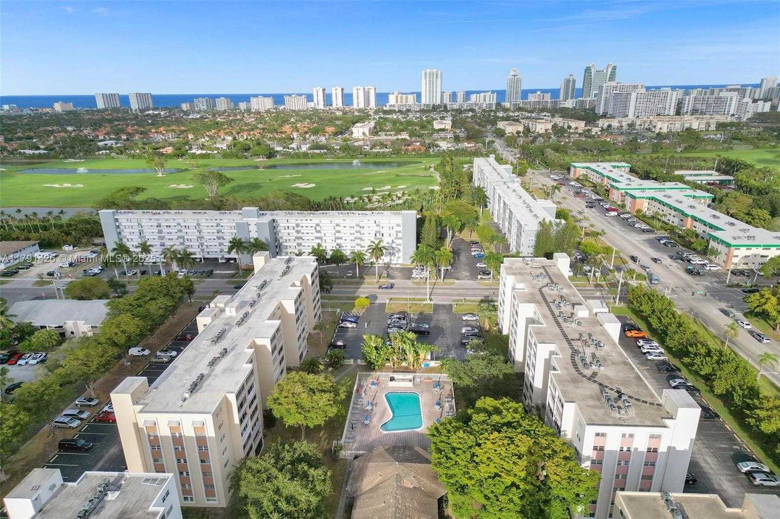 Small Image of 1001 NORTH EAST 14TH AVE #704, Hallandale Beach Number 23