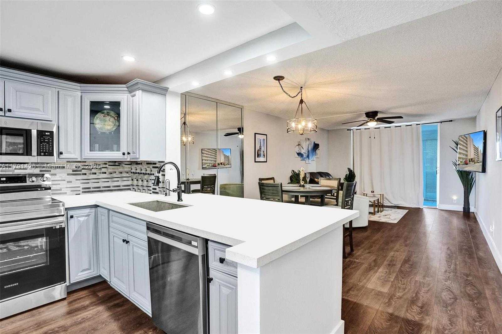 Small Image of 1001 NORTH EAST 14TH AVE #704, Hallandale Beach Number 4