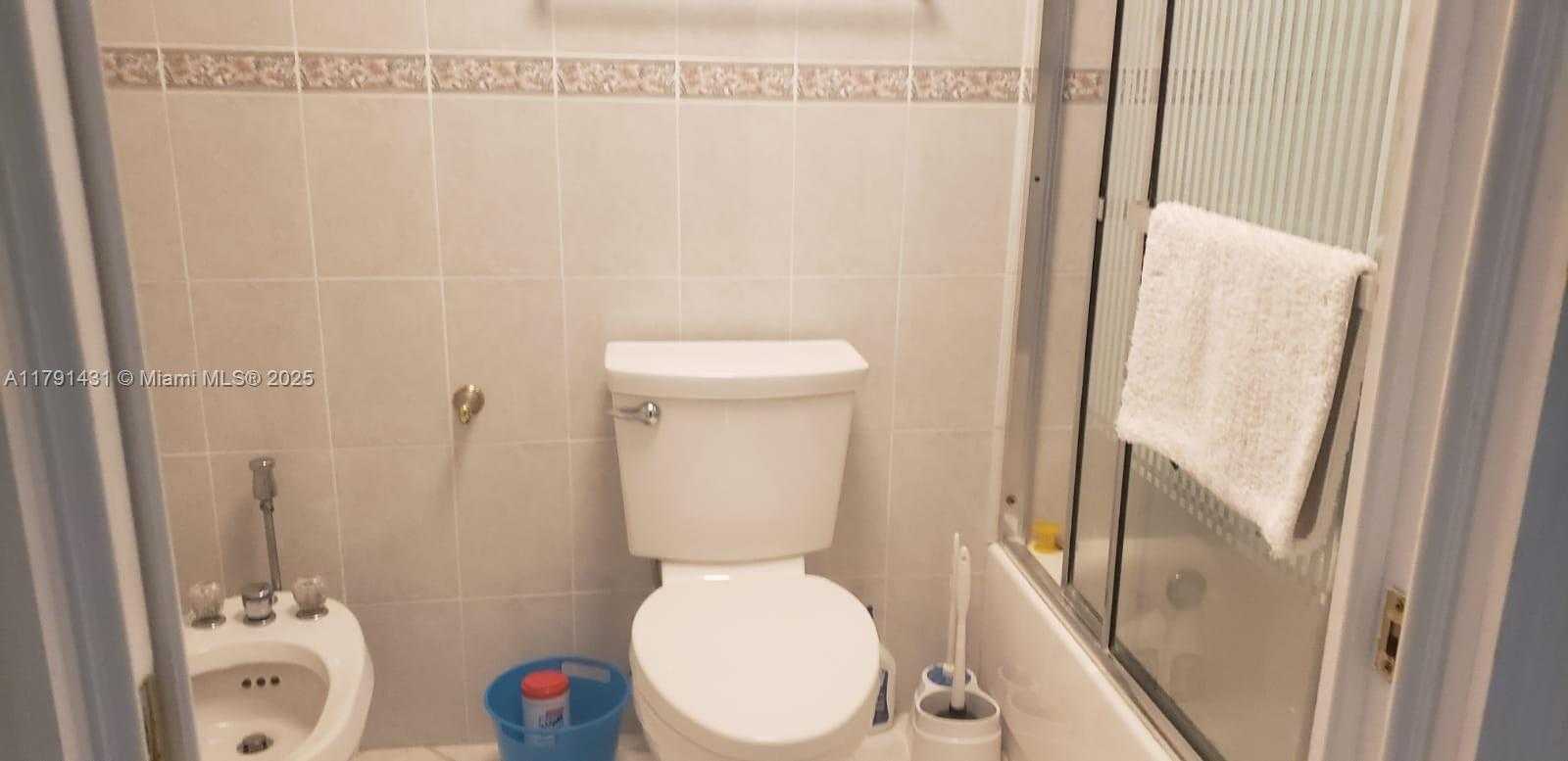 Small Image of 3725 SOUTH OCEAN DR #1208, Hollywood Number 13