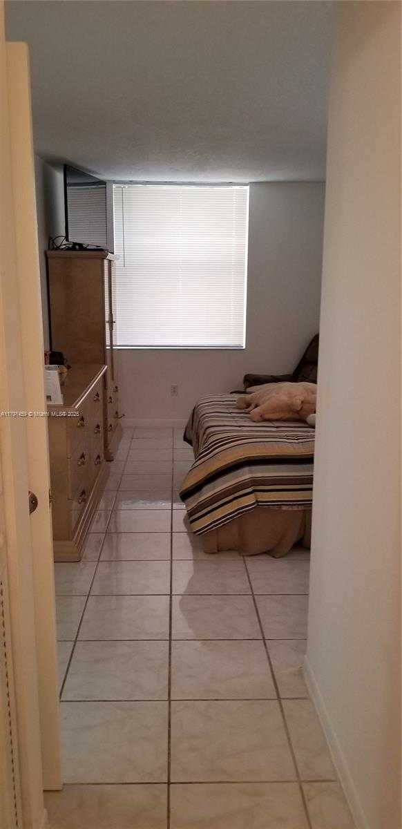 Small Image of 14201 NORTH KENDALL DR #212-D, Miami Number 15