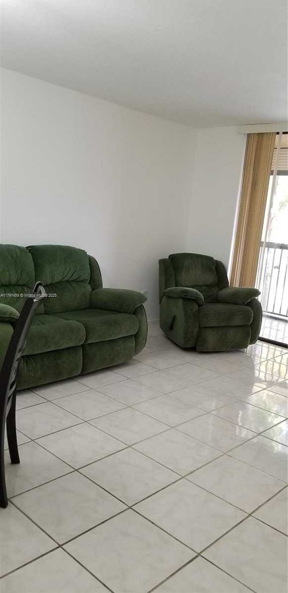 Small Image of 14201 NORTH KENDALL DR #212-D, Miami Number 22
