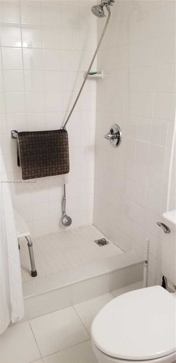 Small Image of 14201 NORTH KENDALL DR #212-D, Miami Number 39