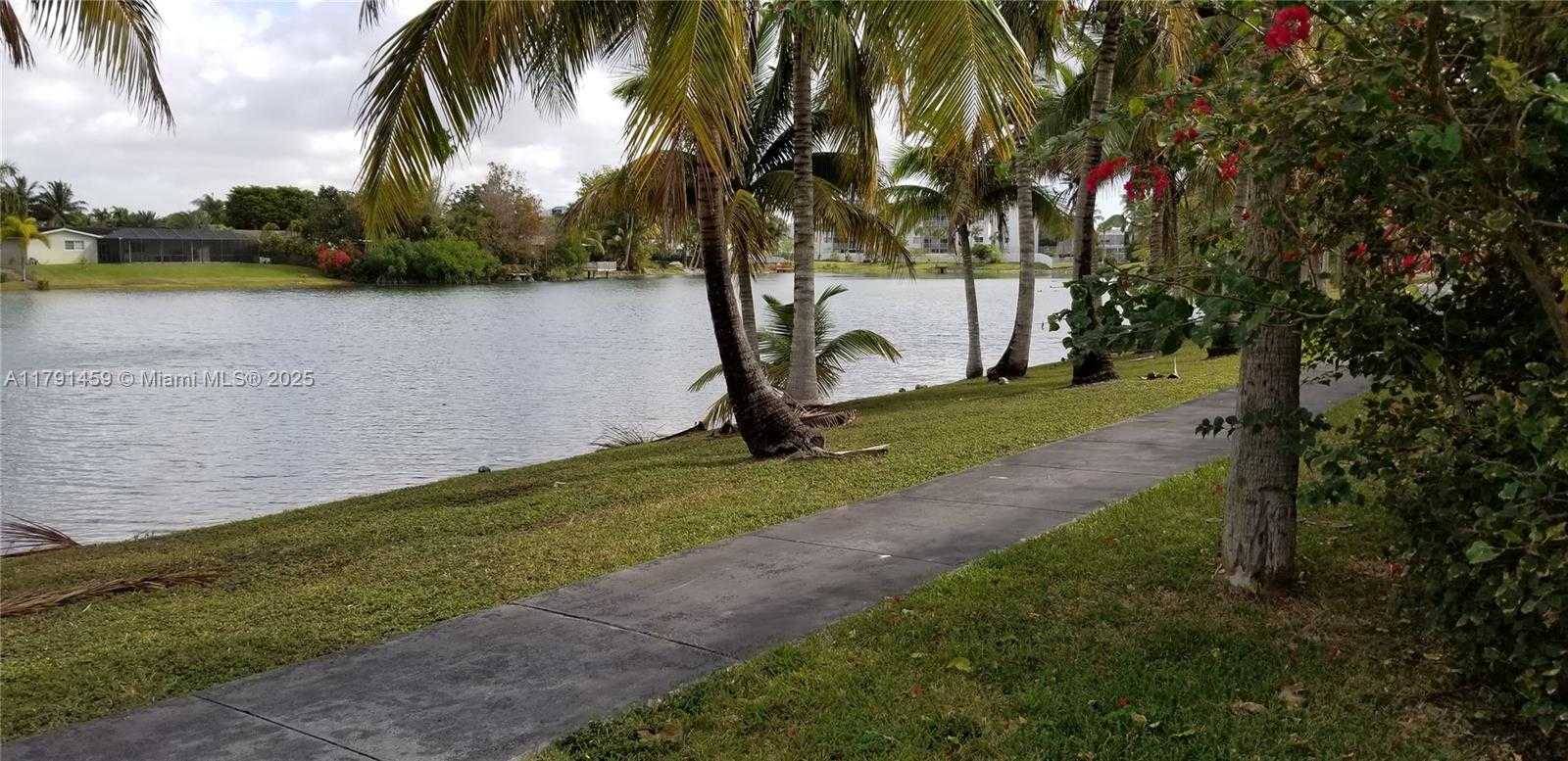 Small Image of 14201 NORTH KENDALL DR #212-D, Miami Number 47