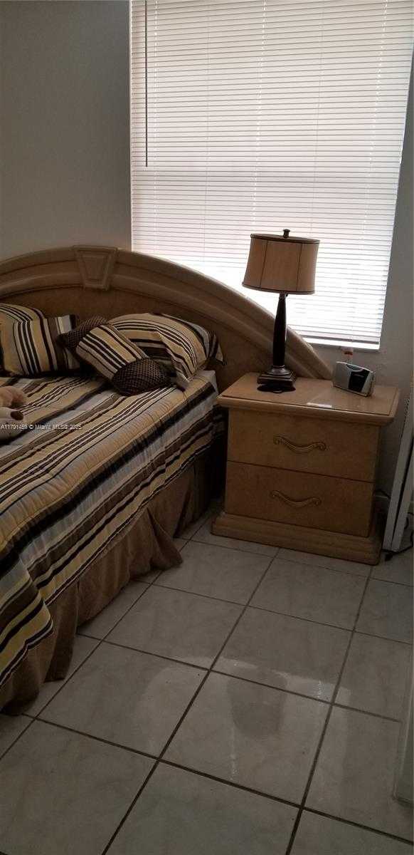 Small Image of 14201 NORTH KENDALL DR #212-D, Miami Number 50