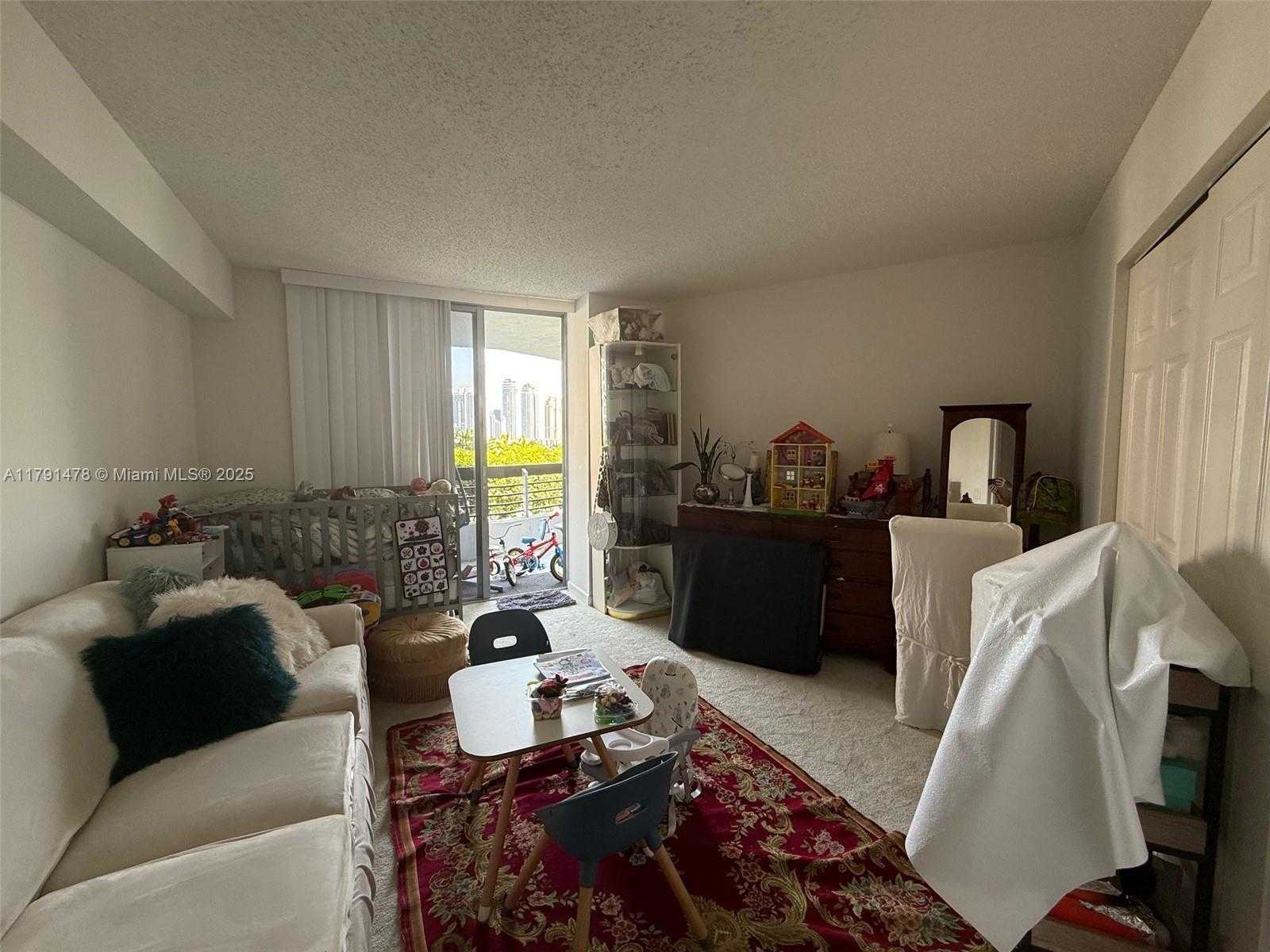 Small Image of 3530 MYSTIC POINTE DR #512, Aventura Number 11