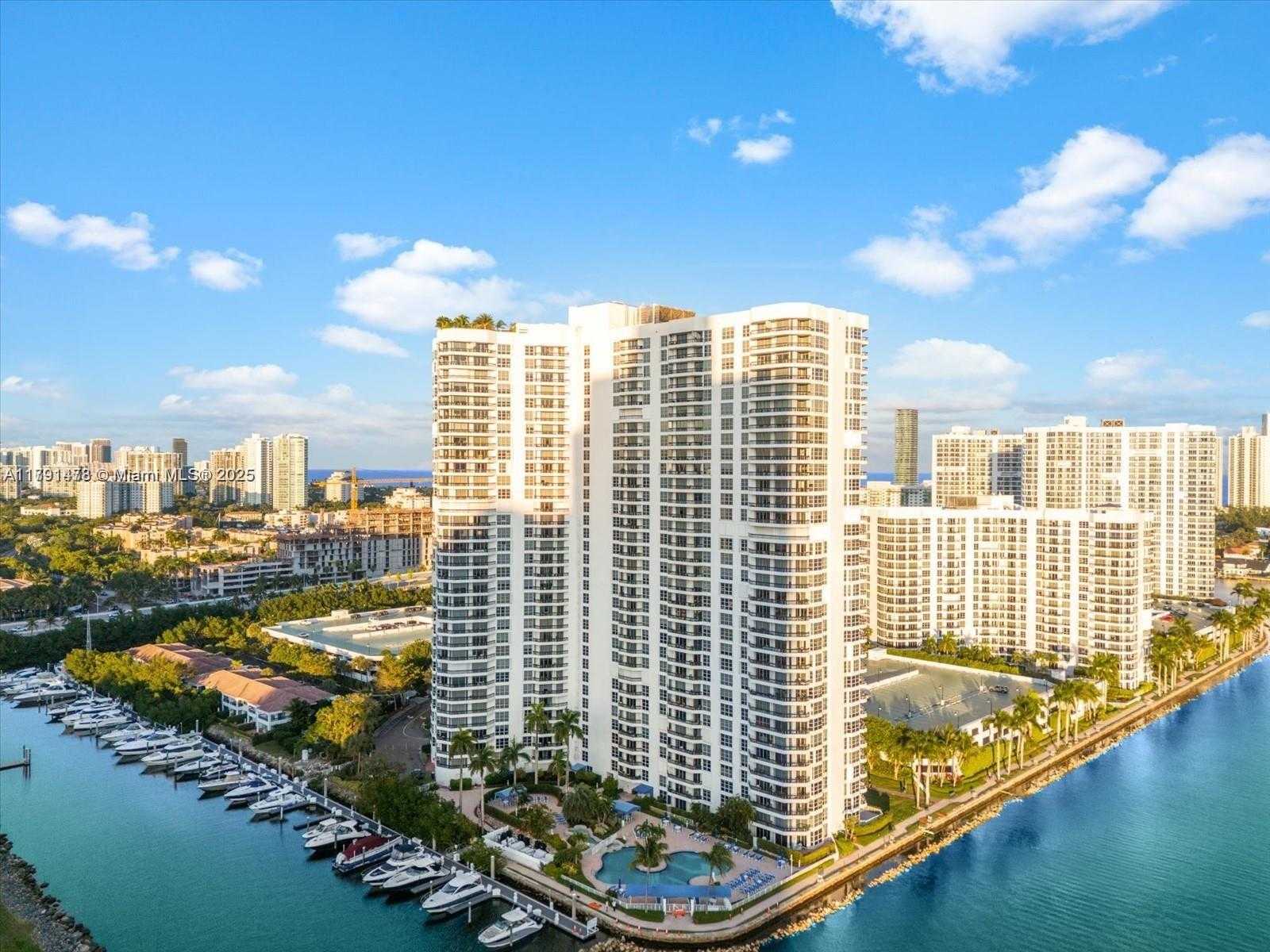 Small Image of 3530 MYSTIC POINTE DR #512, Aventura Number 16