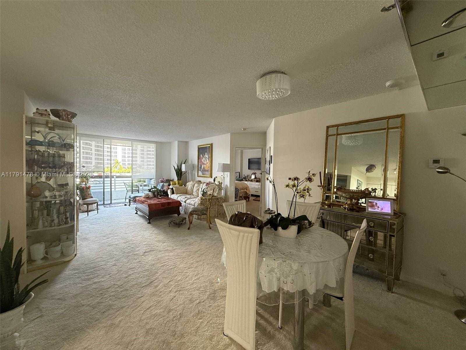 Small Image of 3530 MYSTIC POINTE DR #512, Aventura Number 6