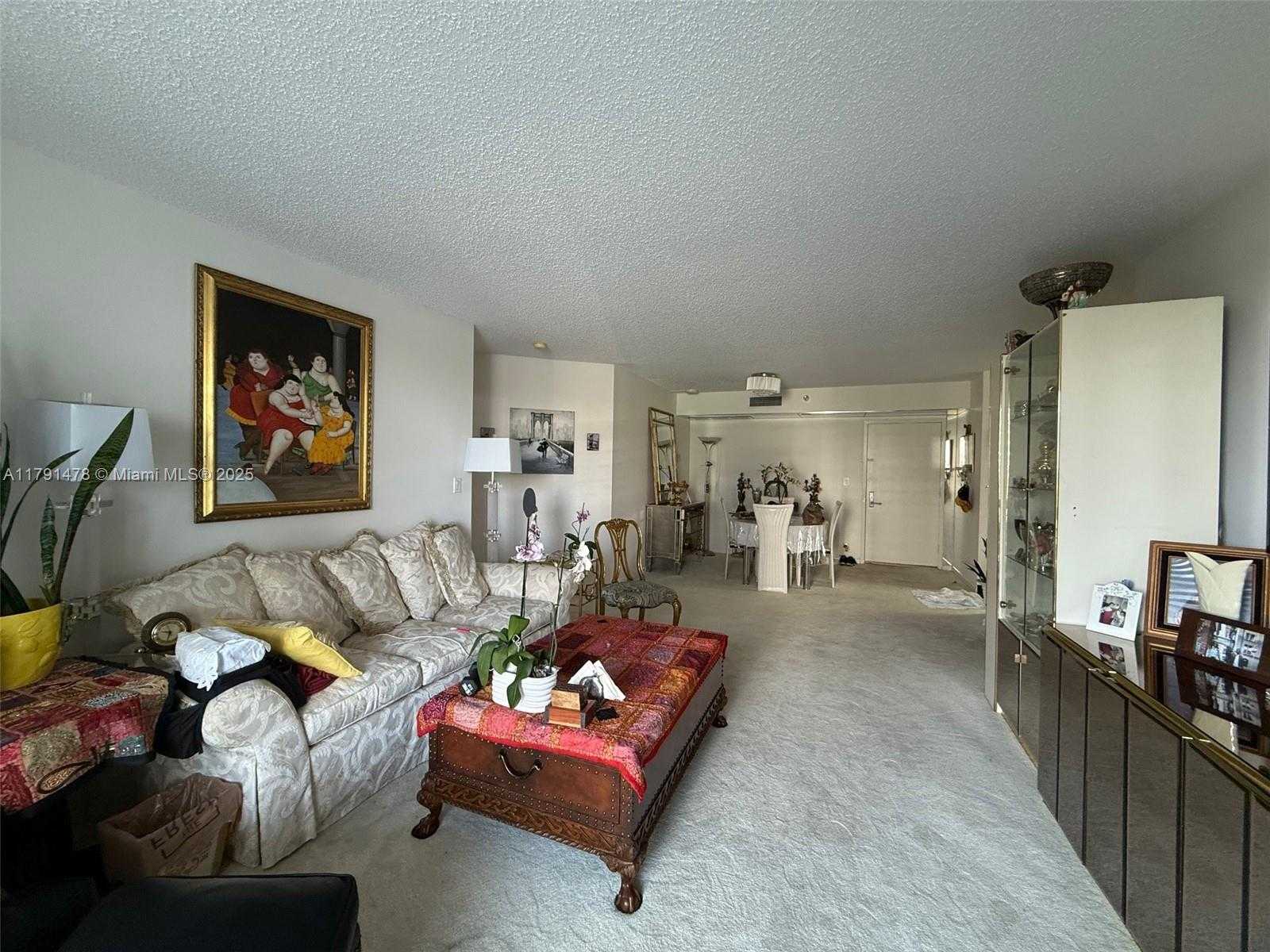 Small Image of 3530 MYSTIC POINTE DR #512, Aventura Number 7