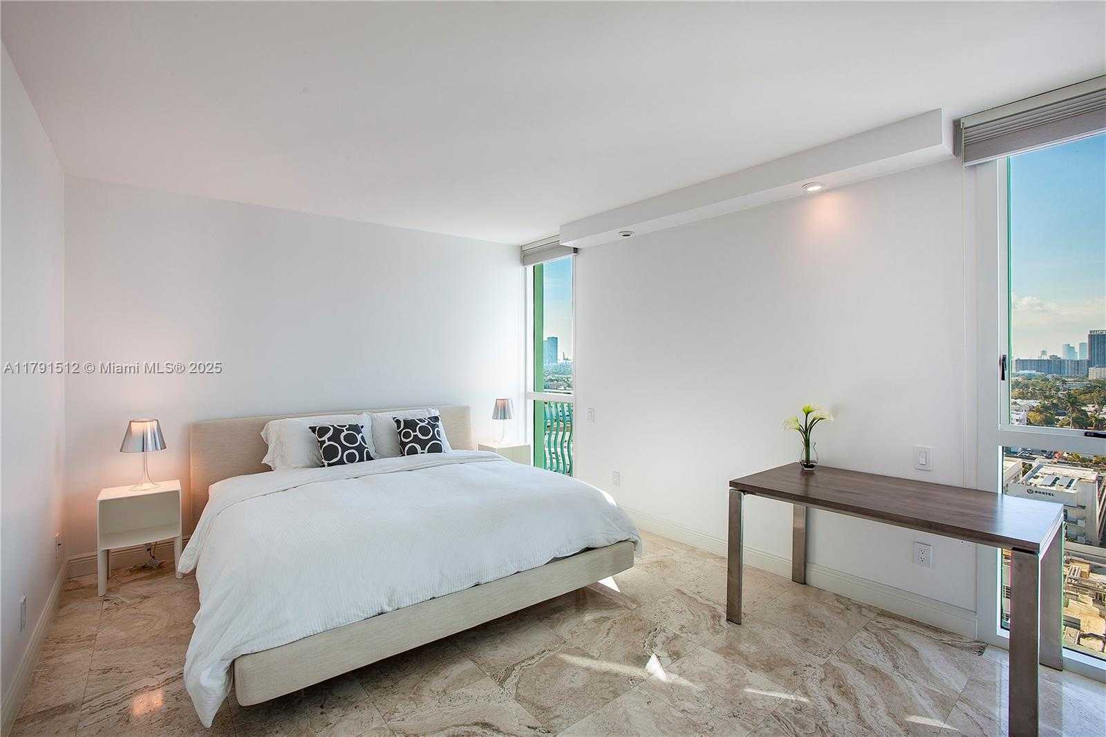 Small Image of 1500 OCEAN DR #PH-10, Miami Beach Number 10