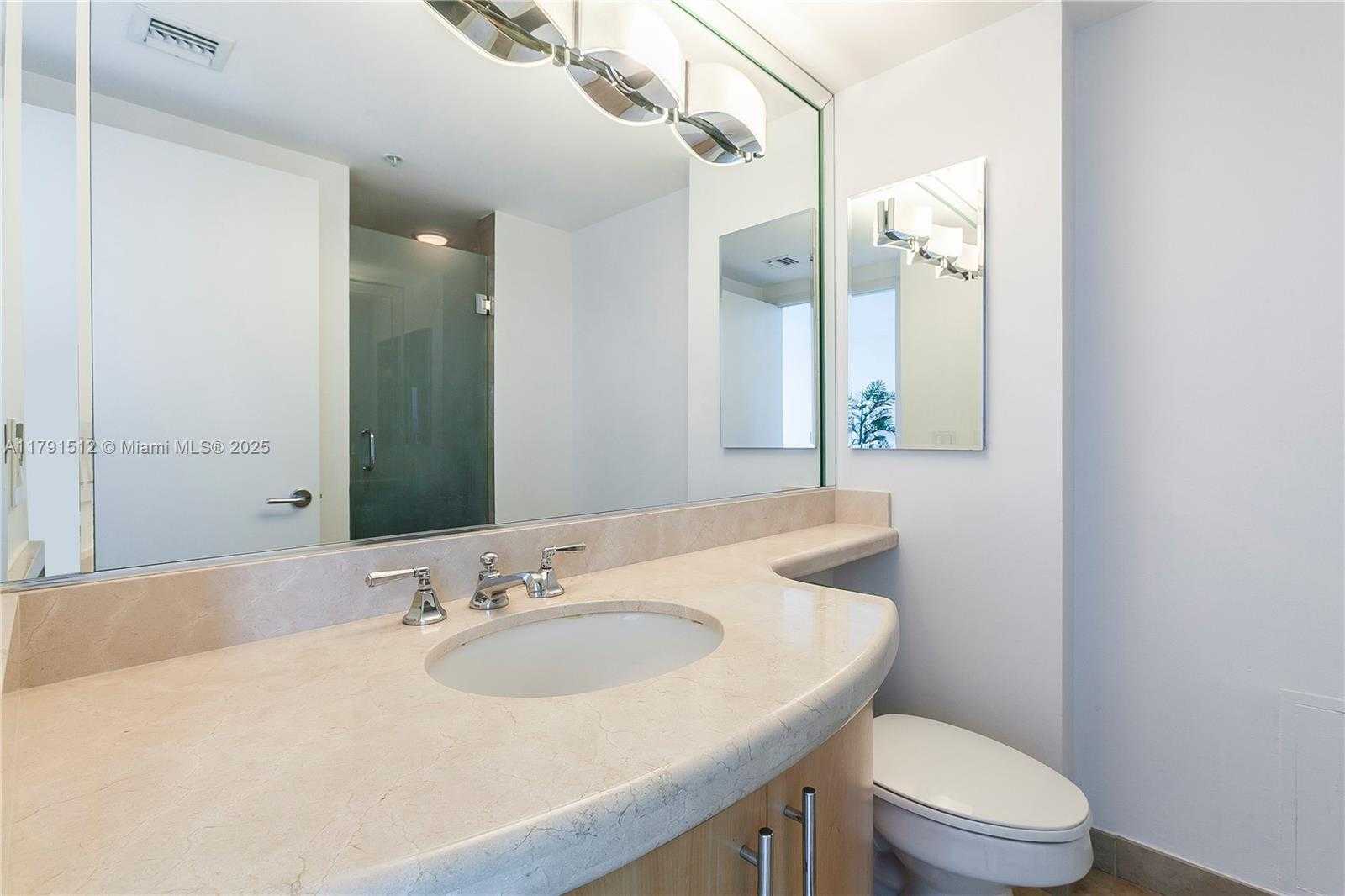 Small Image of 1500 OCEAN DR #PH-10, Miami Beach Number 14