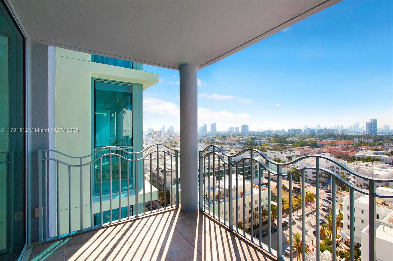 Small Image of 1500 OCEAN DR #PH-10, Miami Beach Number 2