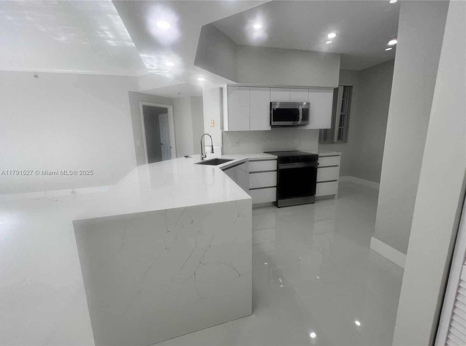 Small Image of 3115 NORTH EAST 184TH ST #4303, Aventura Number 14