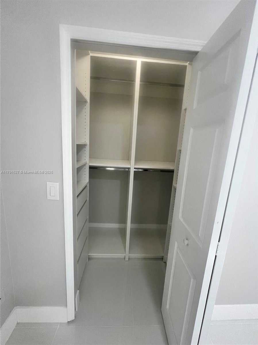 Small Image of 3115 NORTH EAST 184TH ST #4303, Aventura Number 26