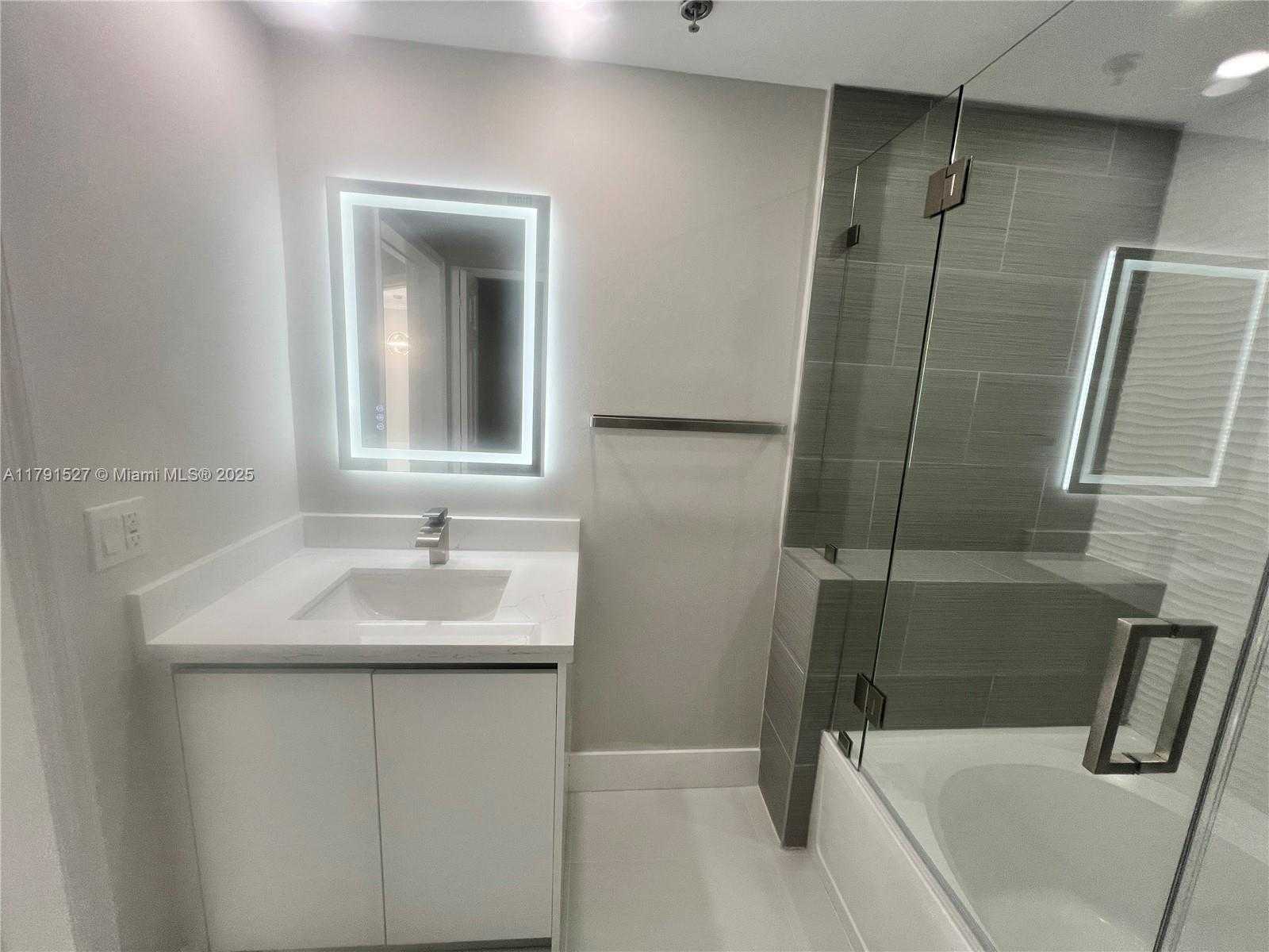 Small Image of 3115 NORTH EAST 184TH ST #4303, Aventura Number 29