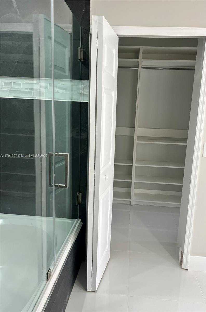 Small Image of 3115 NORTH EAST 184TH ST #4303, Aventura Number 35