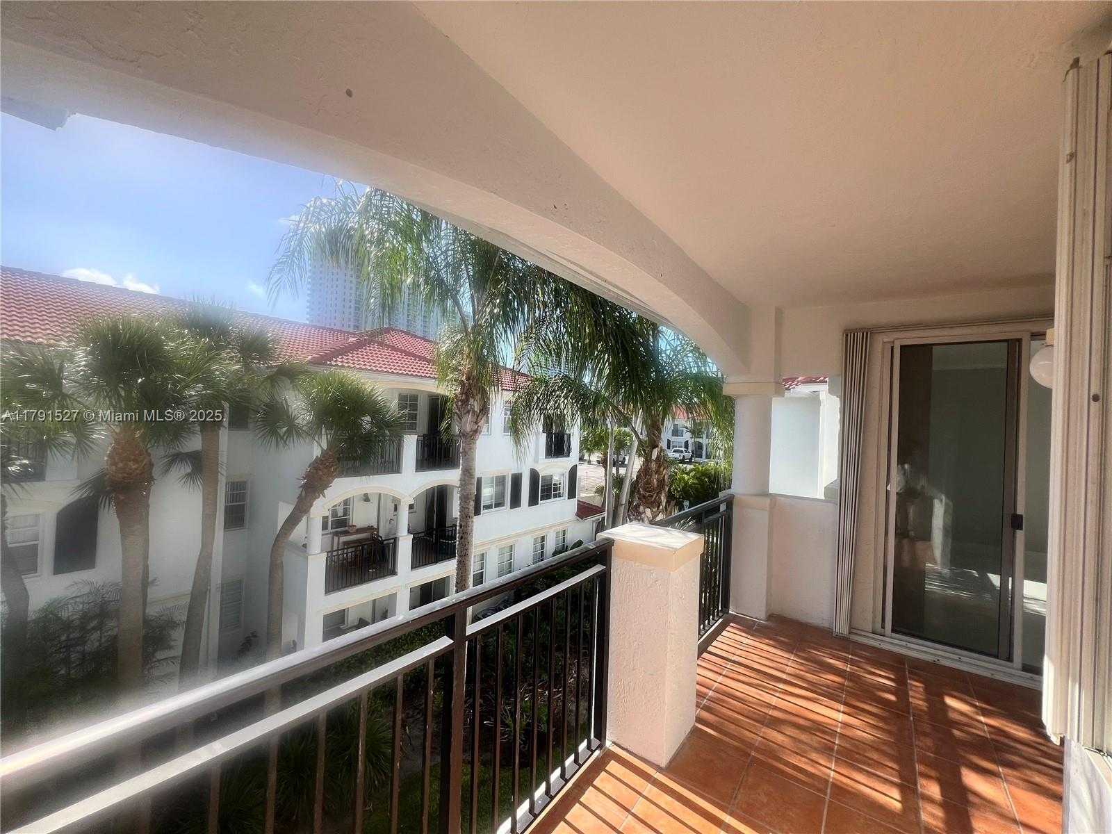 Small Image of 3115 NORTH EAST 184TH ST #4303, Aventura Number 40