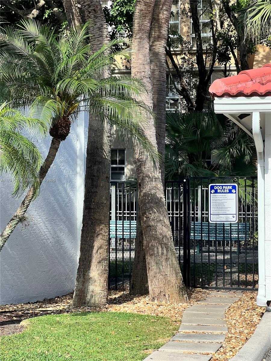 Small Image of 3115 NORTH EAST 184TH ST #4303, Aventura Number 44