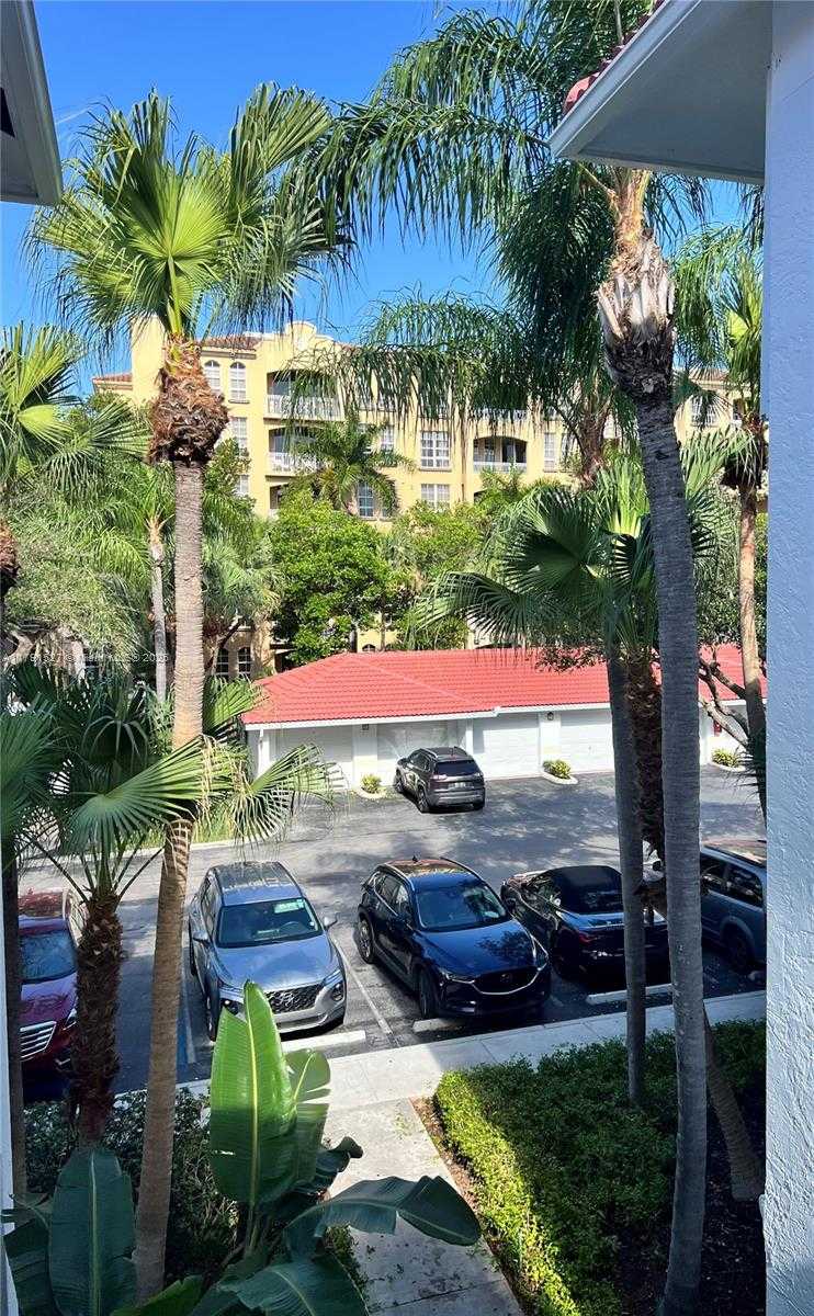 Small Image of 3115 NORTH EAST 184TH ST #4303, Aventura Number 54