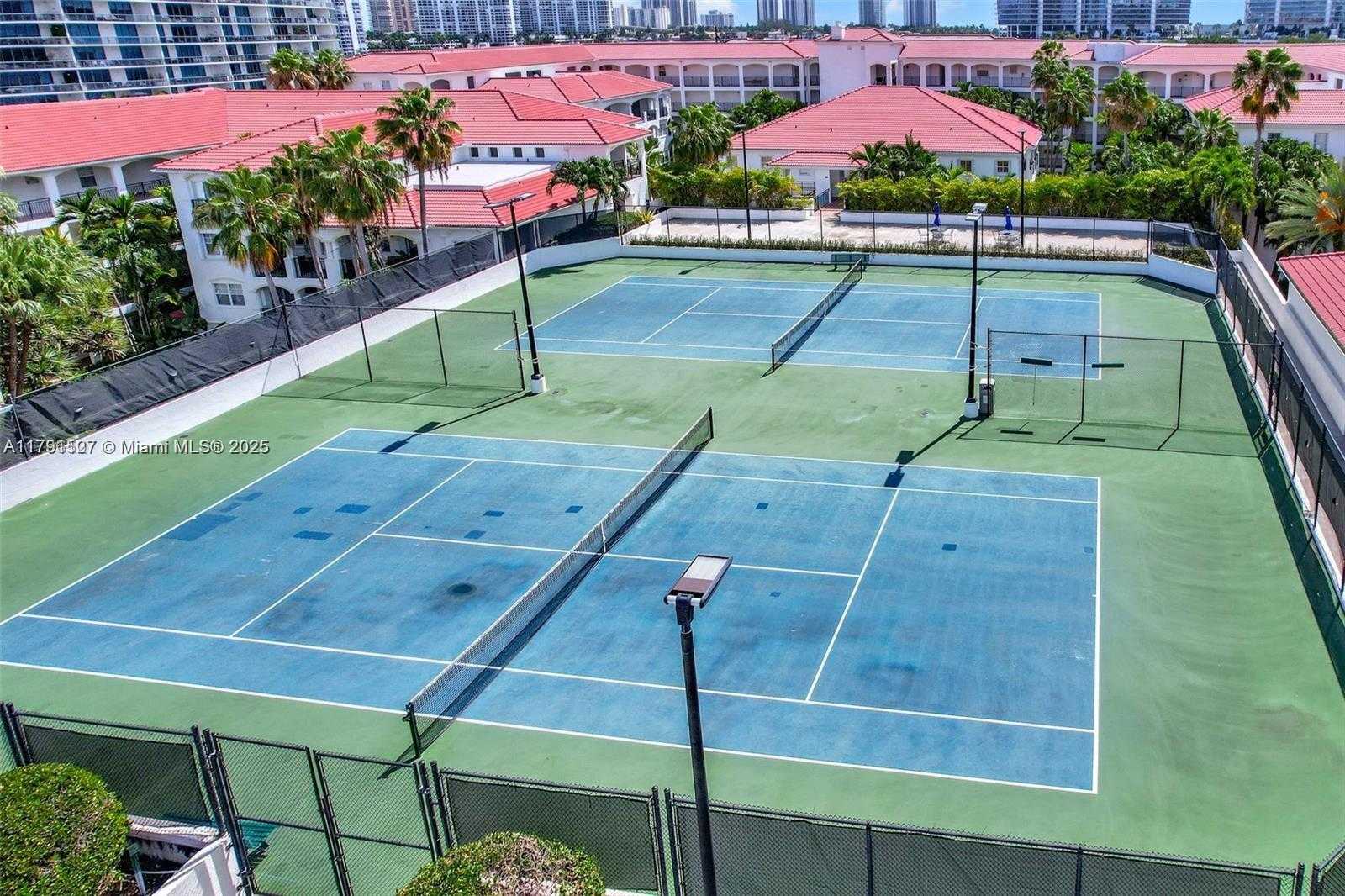 Small Image of 3115 NORTH EAST 184TH ST #4303, Aventura Number 61