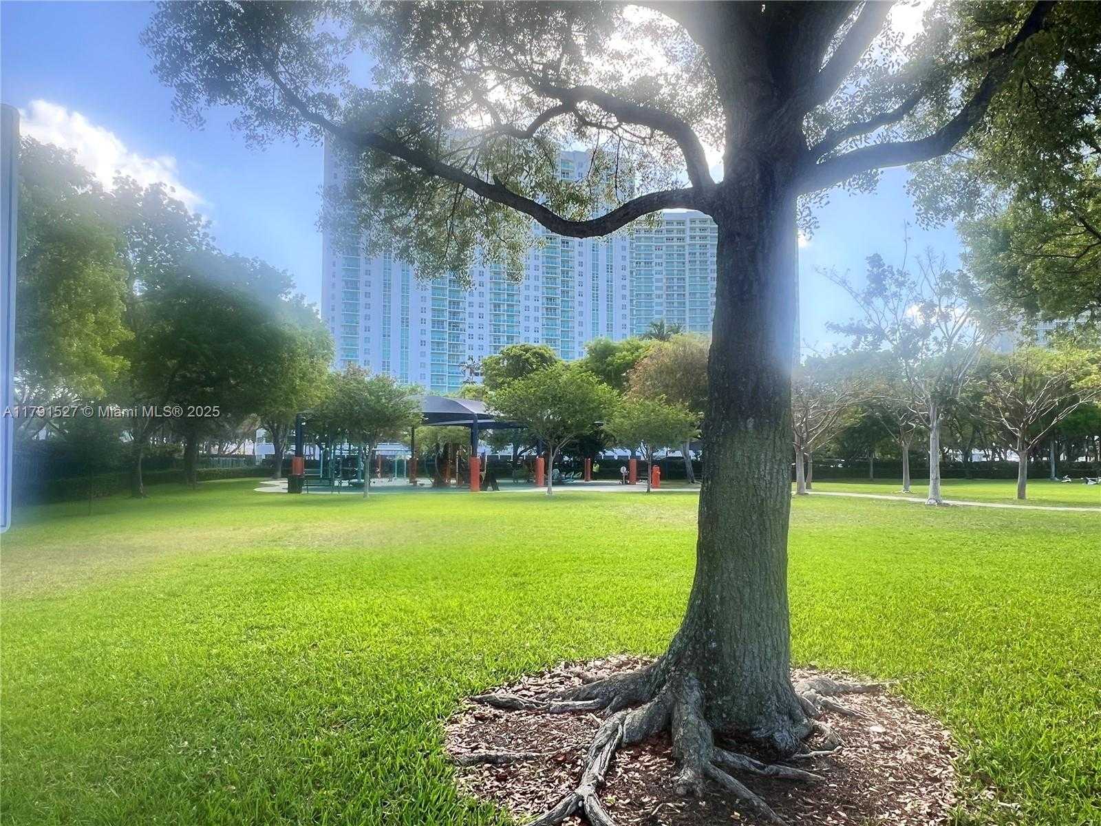 Small Image of 3115 NORTH EAST 184TH ST #4303, Aventura Number 62
