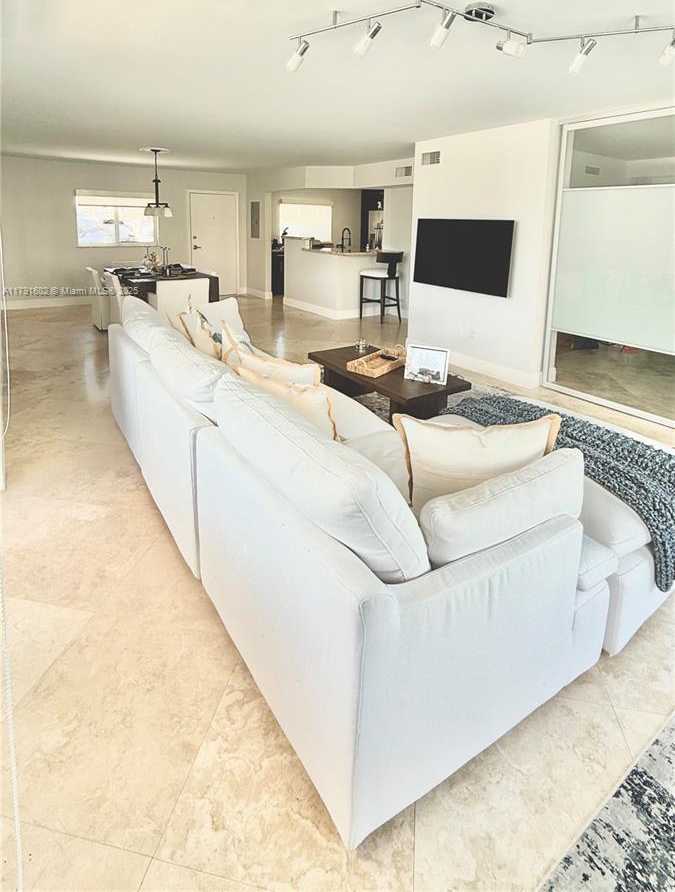 Small Image of 4000 NORTH EAST 170TH ST #108, North Miami Beach Number 8