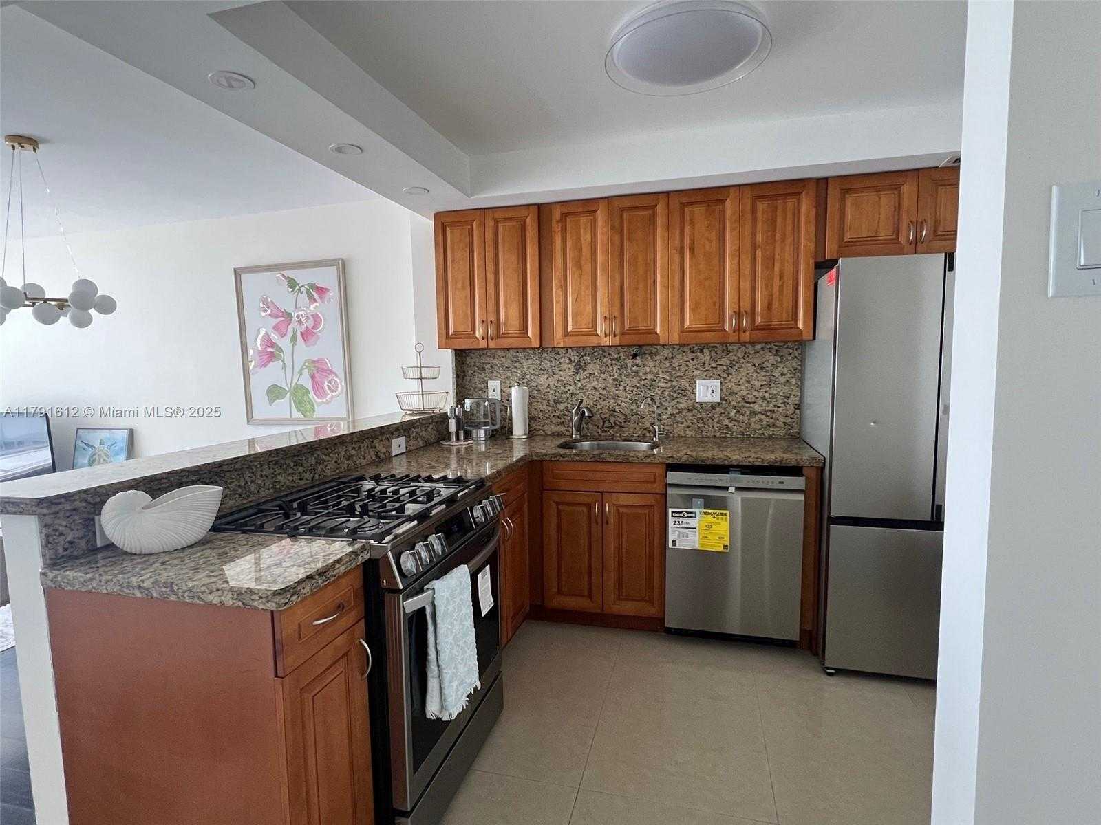 Small Image of 2030 SOUTH OCEAN DR #2102, Hallandale Beach Number 8