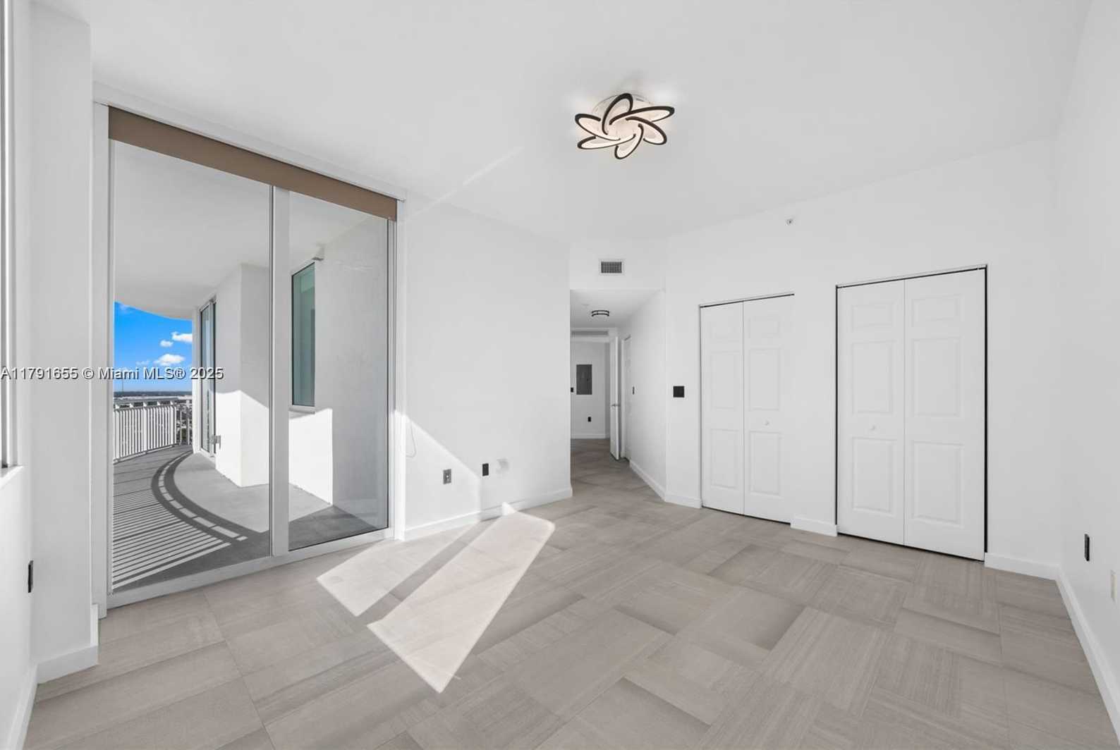 Small Image of 1745 EAST HALLANDALE BEACH #PH05, Hallandale Beach Number 6