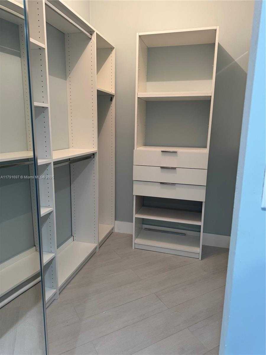 Small Image of 201 CRANDON BLVD #504, Key Biscayne Number 11