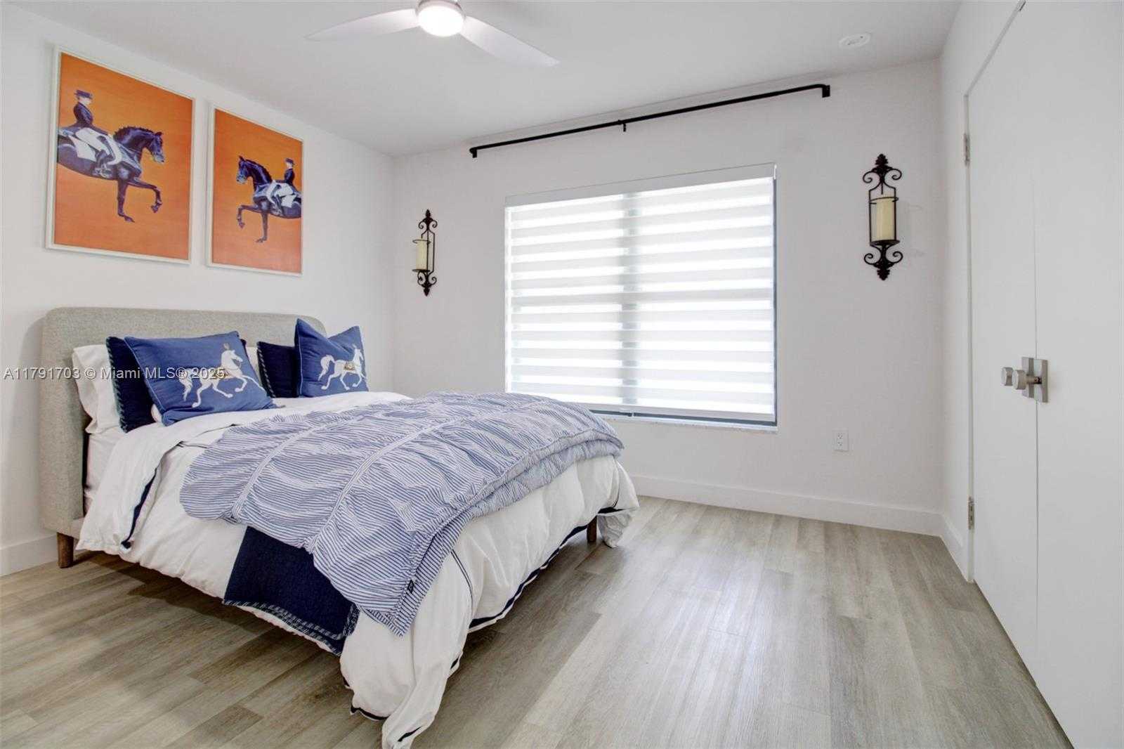 Small Image of 6901 EDGEWATER DR #321, Coral Gables Number 21