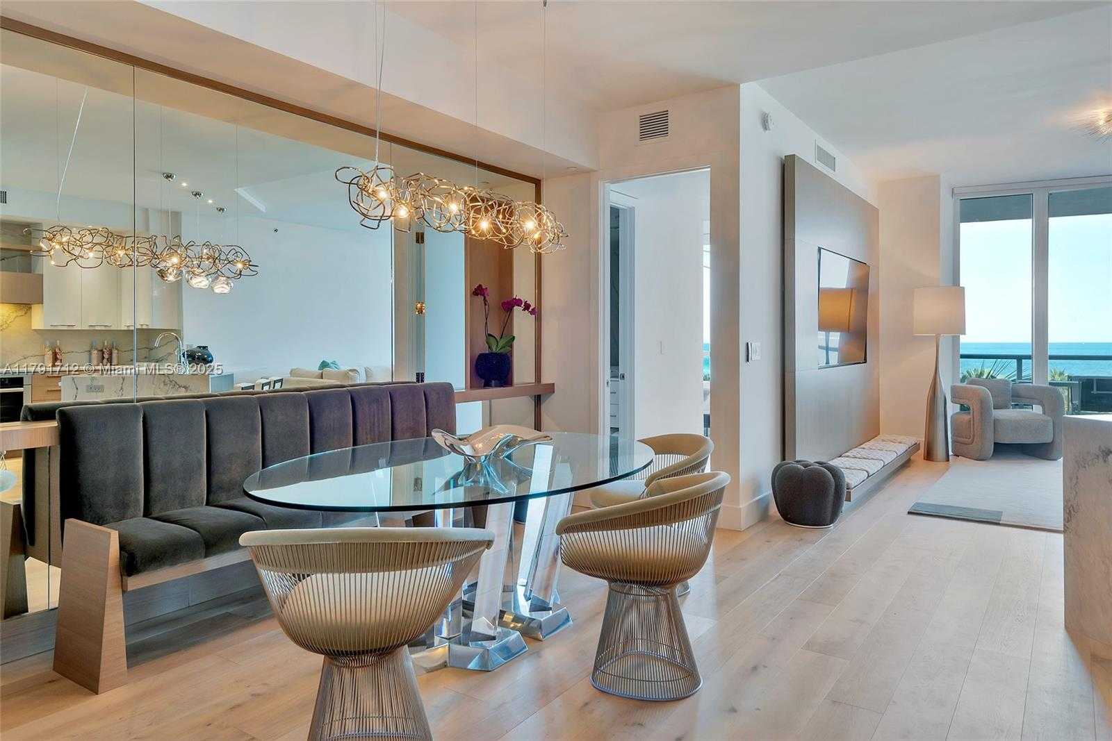 Small Image of 100 SOUTH POINTE DR #708, Miami Beach Number 18