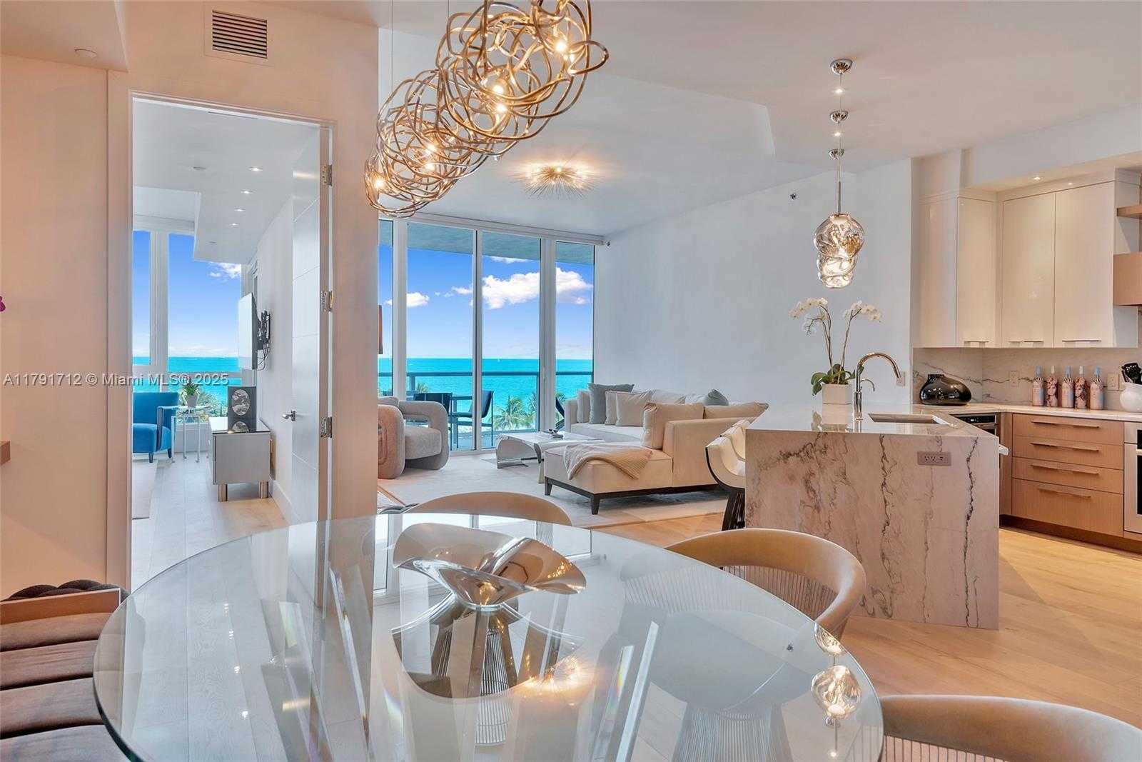 Small Image of 100 SOUTH POINTE DR #708, Miami Beach Number 2
