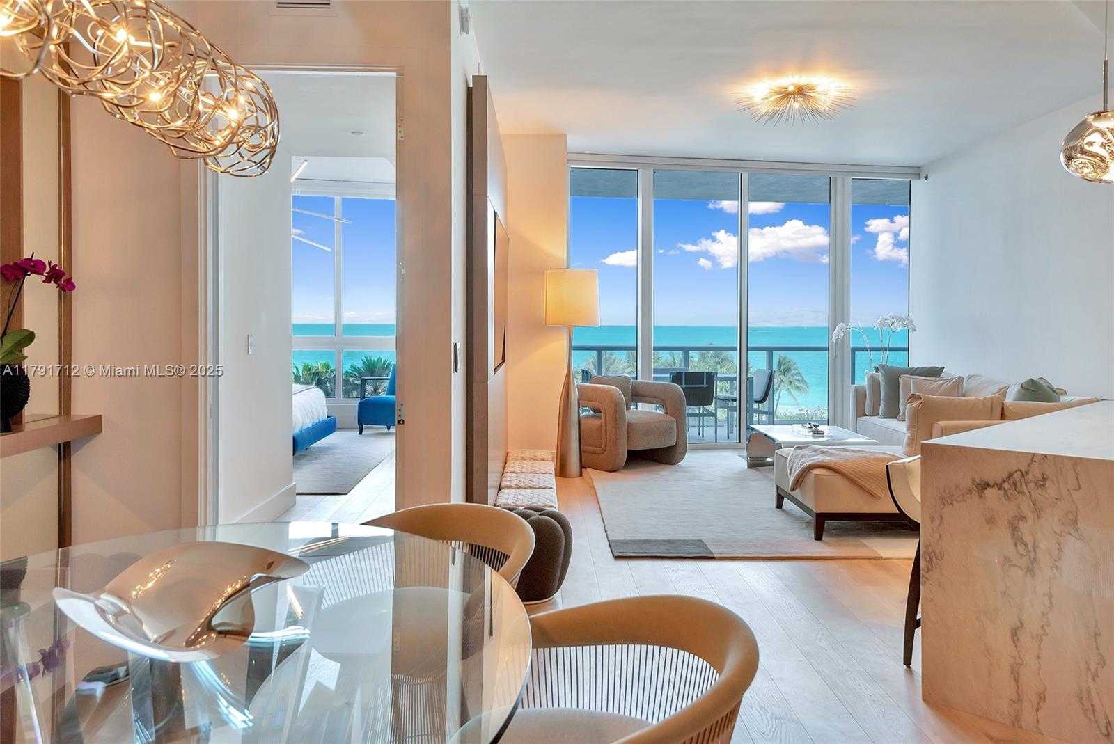 Small Image of 100 SOUTH POINTE DR #708, Miami Beach Number 26