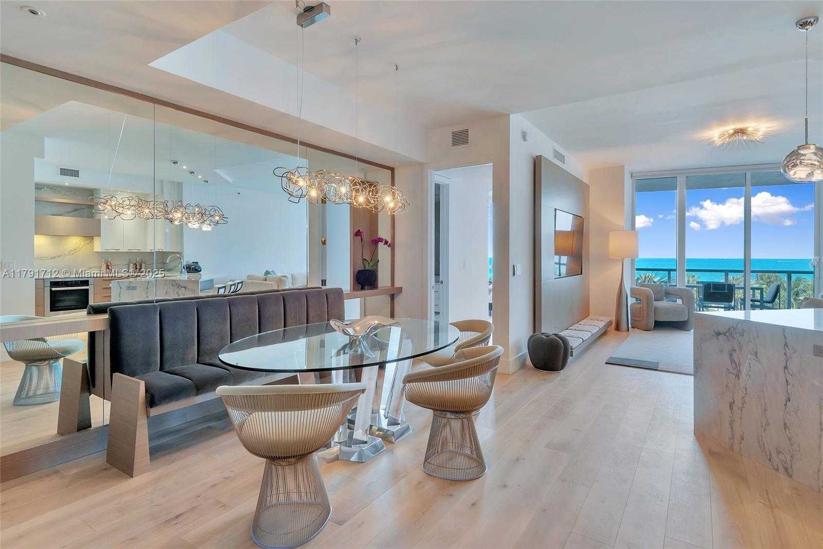 Small Image of 100 SOUTH POINTE DR #708, Miami Beach Number 3