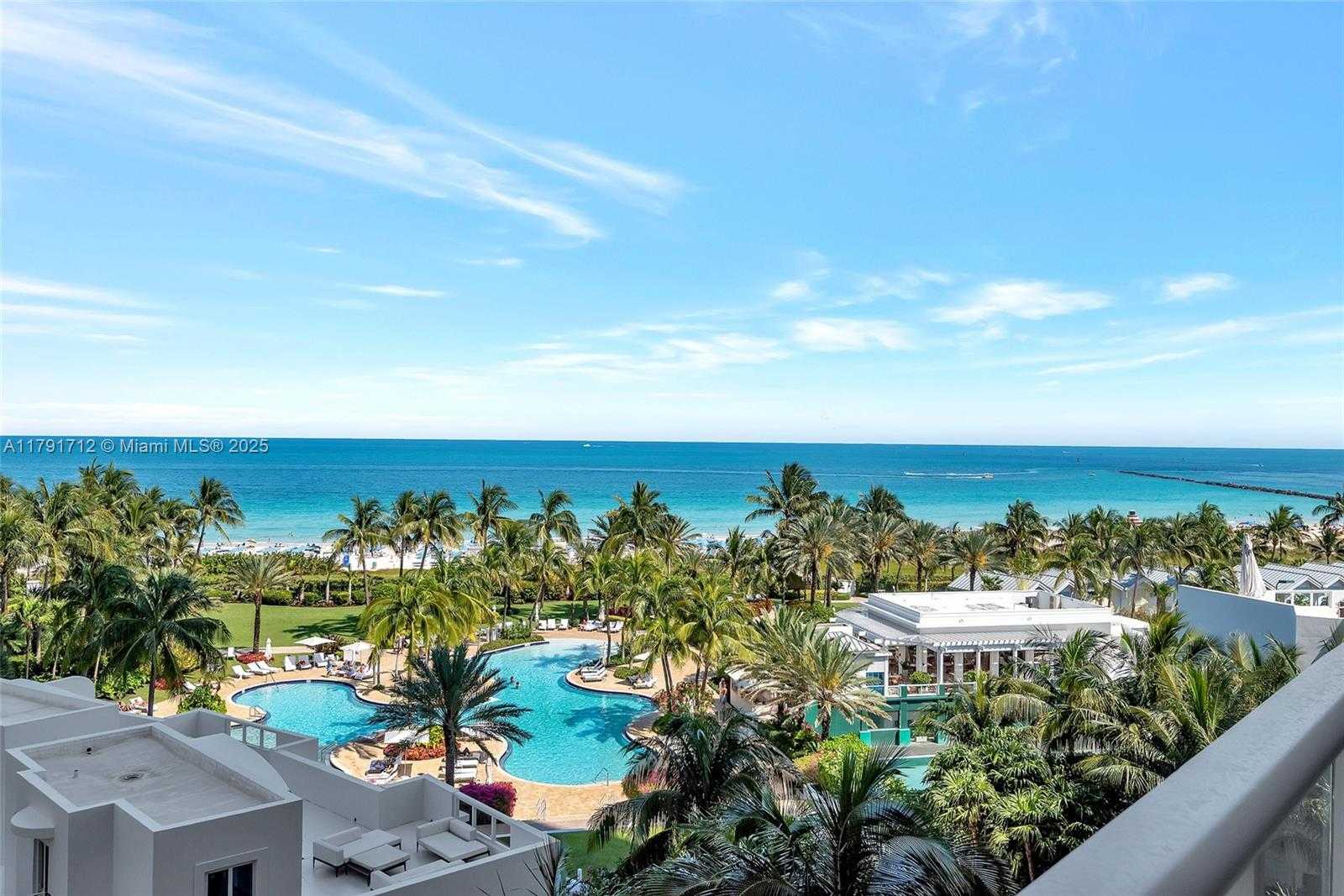 Small Image of 100 SOUTH POINTE DR #708, Miami Beach Number 36
