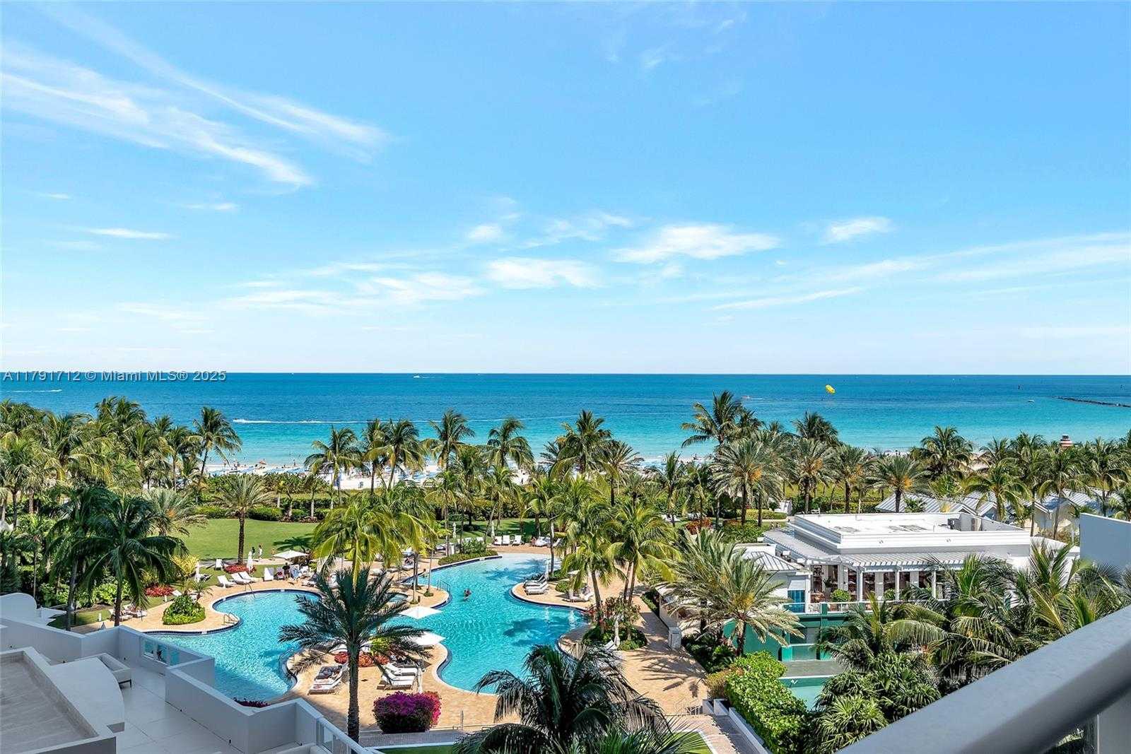 Small Image of 100 SOUTH POINTE DR #708, Miami Beach Number 37