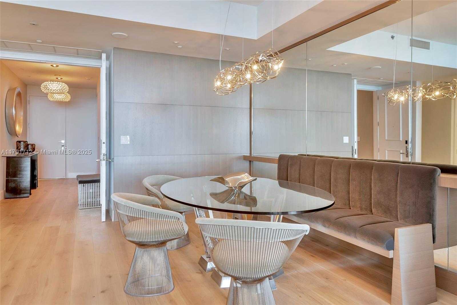 Small Image of 100 SOUTH POINTE DR #708, Miami Beach Number 5