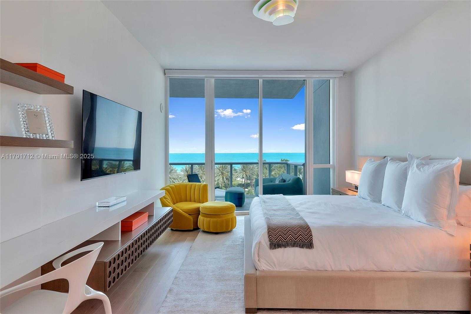 Small Image of 100 SOUTH POINTE DR #708, Miami Beach Number 7